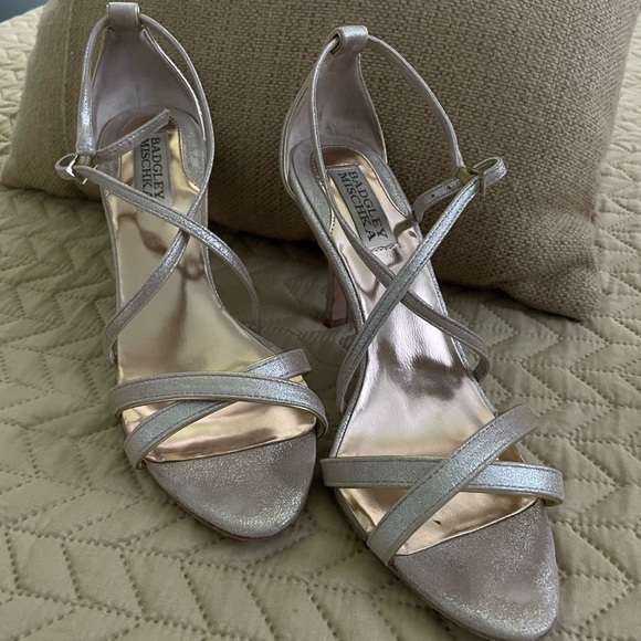 Super glam shimmery gold heels, cross arch ankle strap, size 8, EUC! - Picture 1 of 10